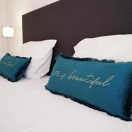 Hotel Sky Villas Boas T2- 6 Pax Albufeira