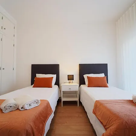 Sky Villas Boas T2- 6 Pax Hotel *