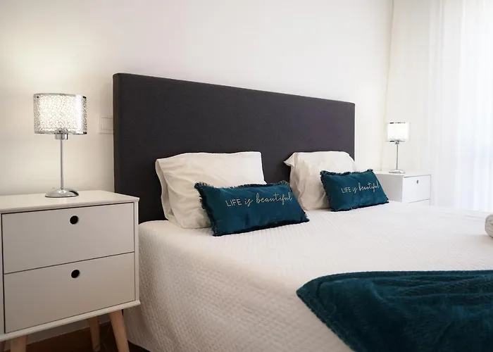 Hotel Sky Villas Boas T2- 6 Pax