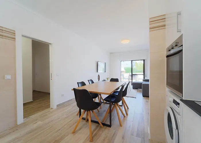 Sky Villas Boas T2- 6 Pax Hotel *