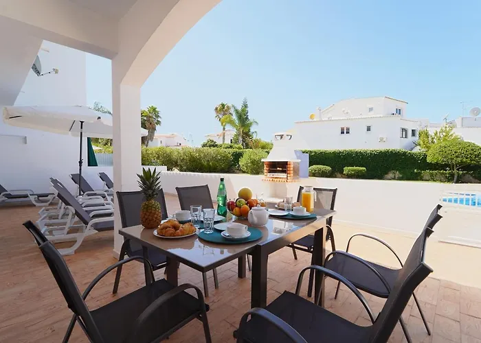 Sky Villas Boas T2- 6 Pax Hotel *