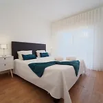 Отель Sky Villas Boas T2- 6 Pax Албуфейра